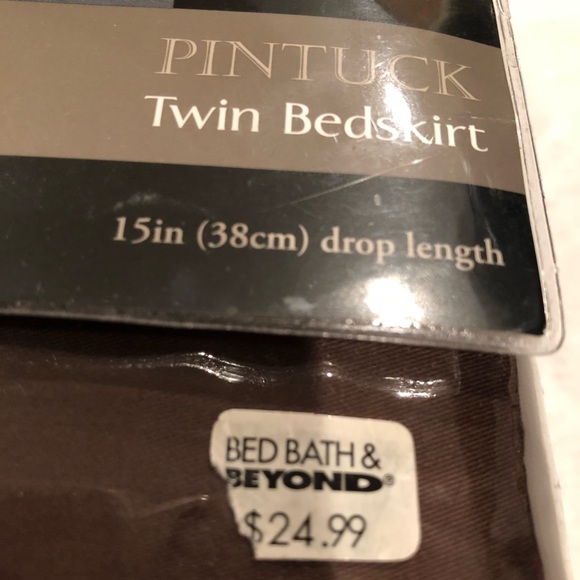 Ampersand bed skirt - Picture 7 of 8